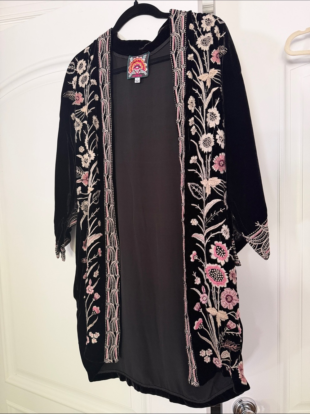 Embroidered Black Velvet Floral Kimono Cardigan - Picture 3 of 4